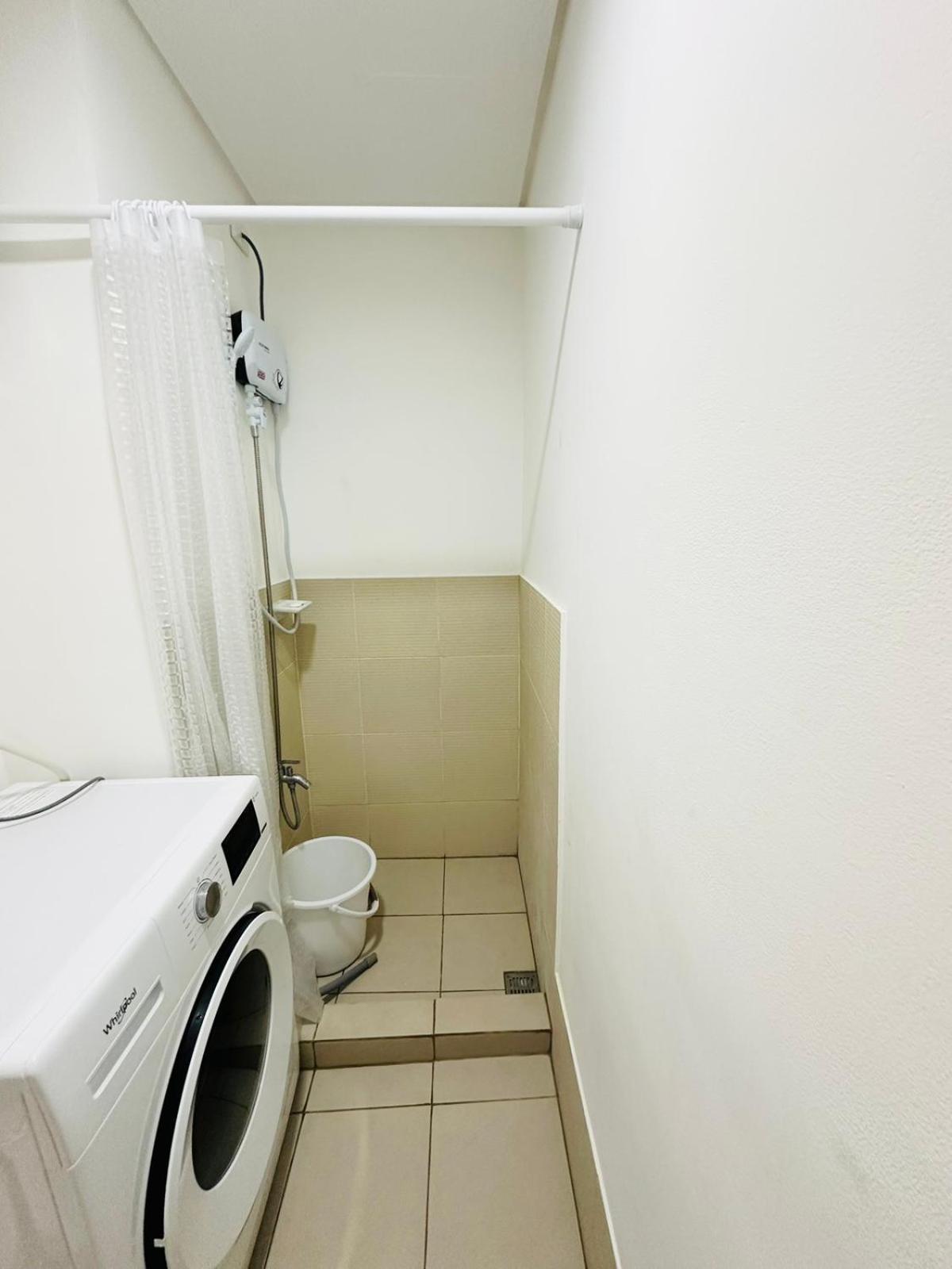 Starlight Suites Trece Martires Exterior foto